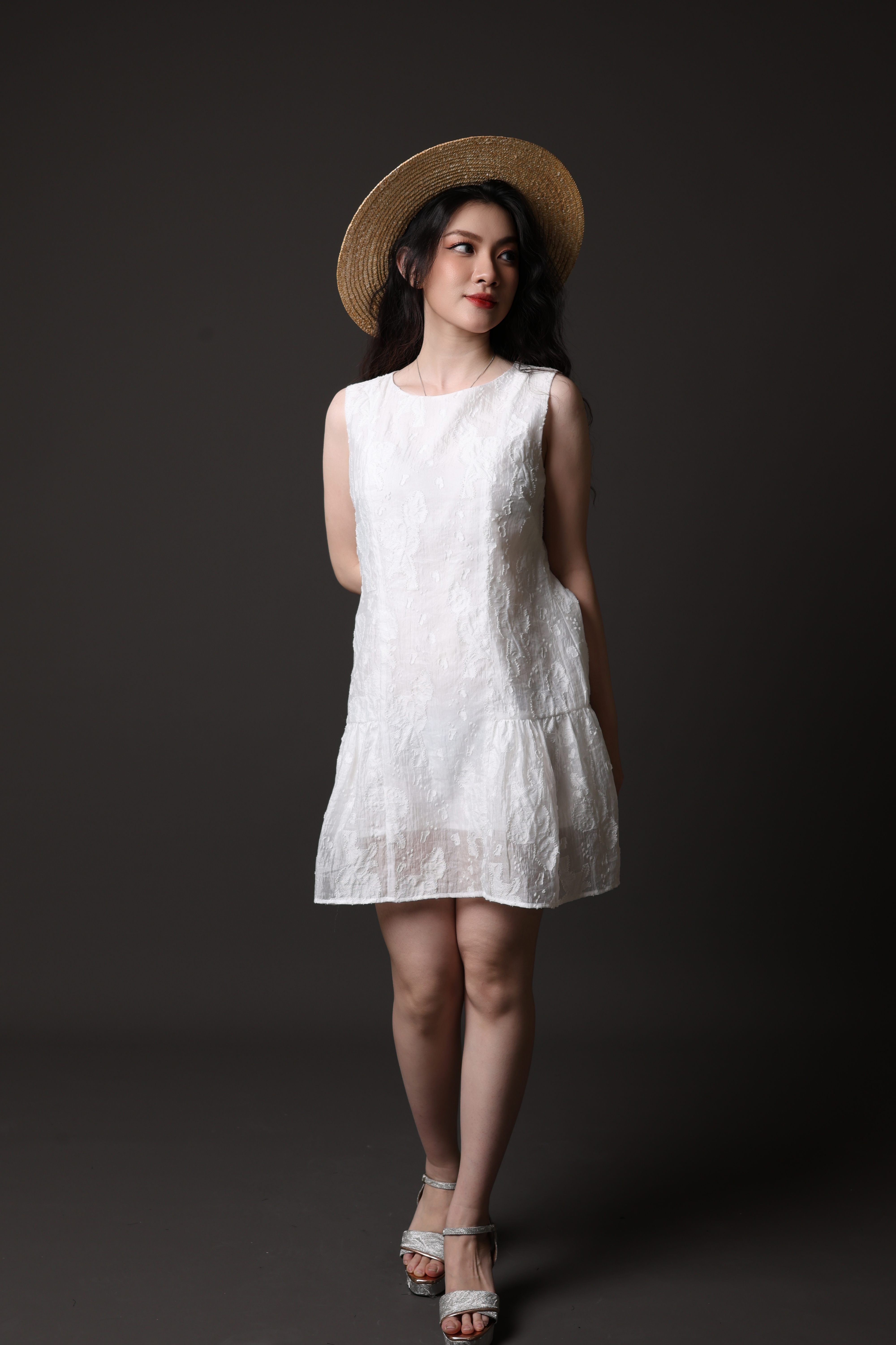 đầm bèo không tay